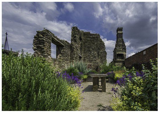 Turret House and Discovery Centre at Sheffield Manor Lodge